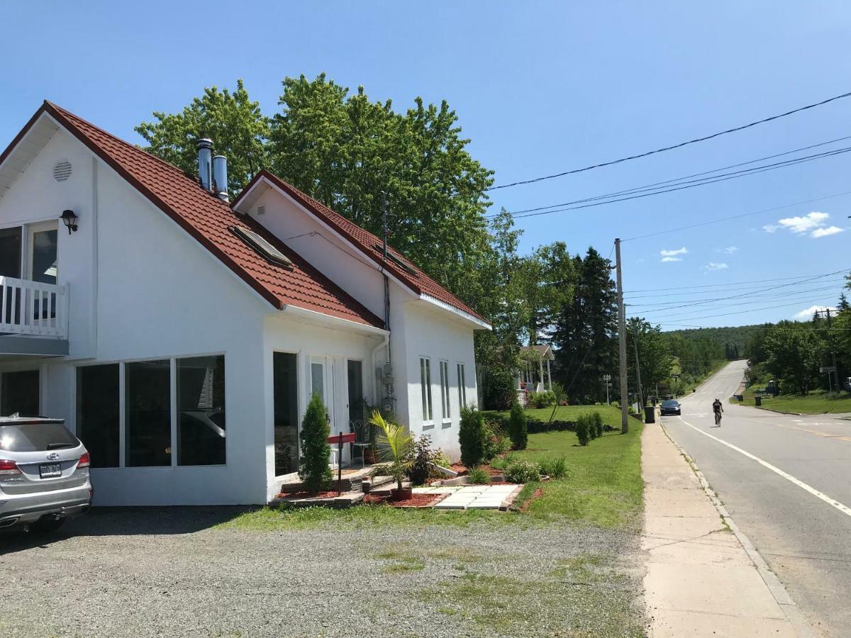 La Maison Du Village, Spa Shawinigan Exterior foto